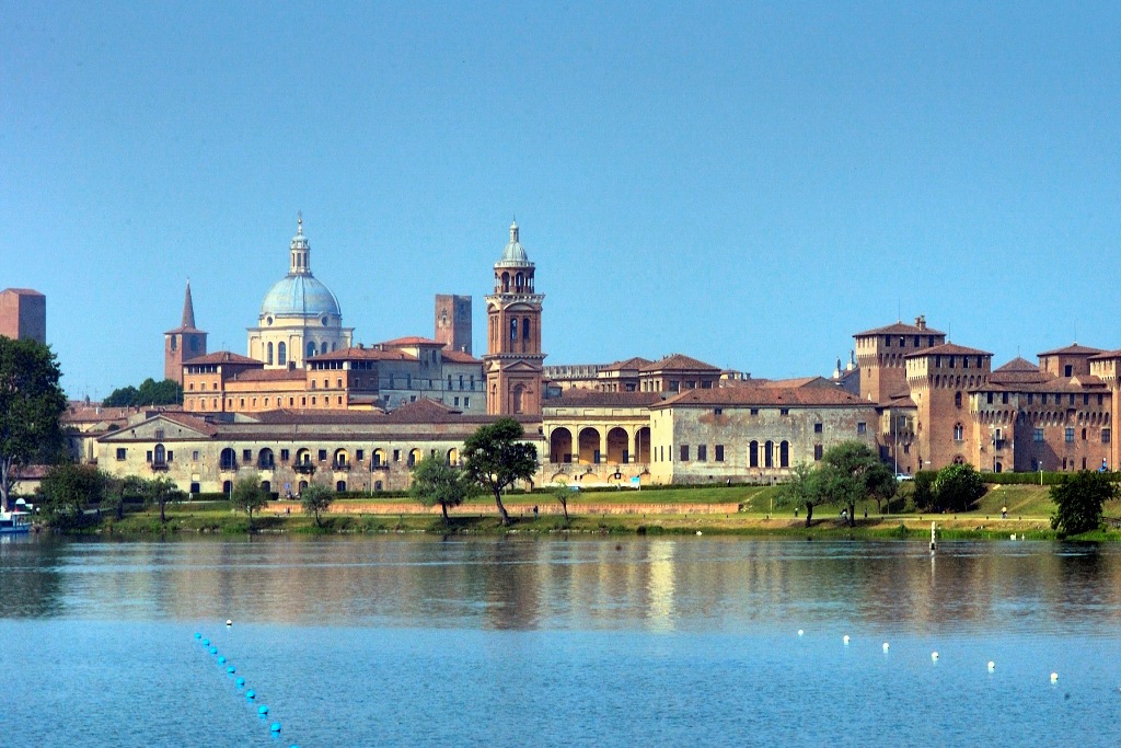 Mantova dall’acqua  e Palazzo Te