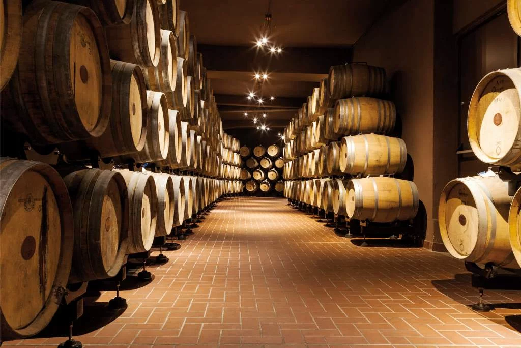 Il gusto del Monferrato: il 7 ottobre visita ad Asti e alla distilleria Mazzetti d’Altavilla